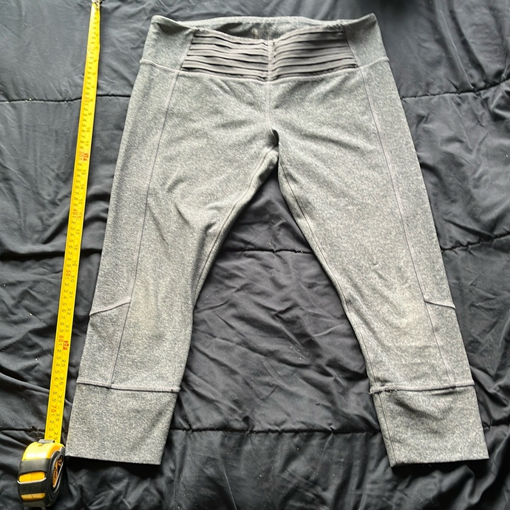 Mondetta athletic capri wear. Large.